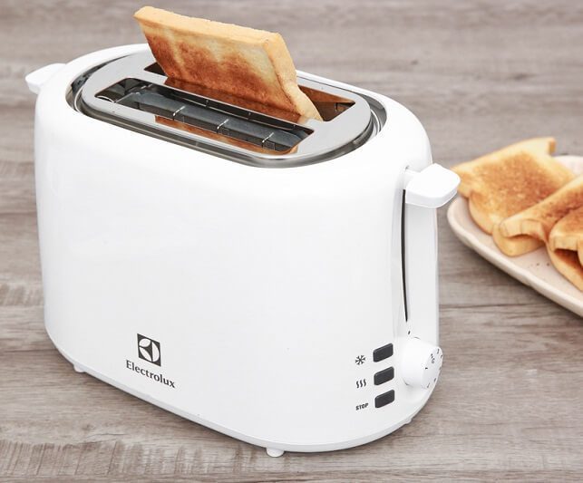 Máy nướng bánh mì sandwich giá rẻ Electrolux ETS1303W