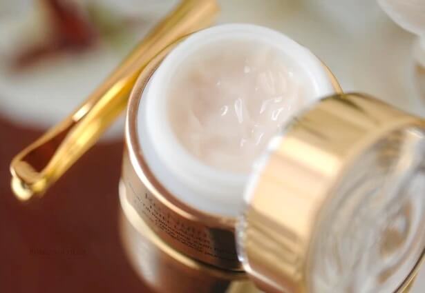 Review kem mắt Estee Lauder có tốt không, của nước nào, giá bao nhiêu, thật giả hình 7