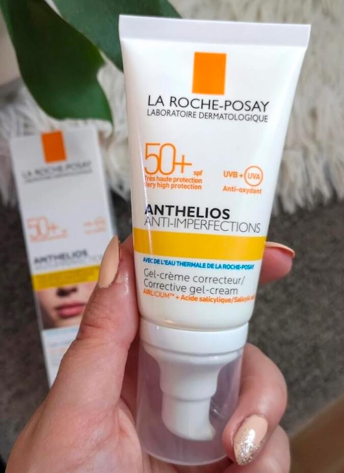 kem chống nắng la roche-posay anthelios anti-imperfection review