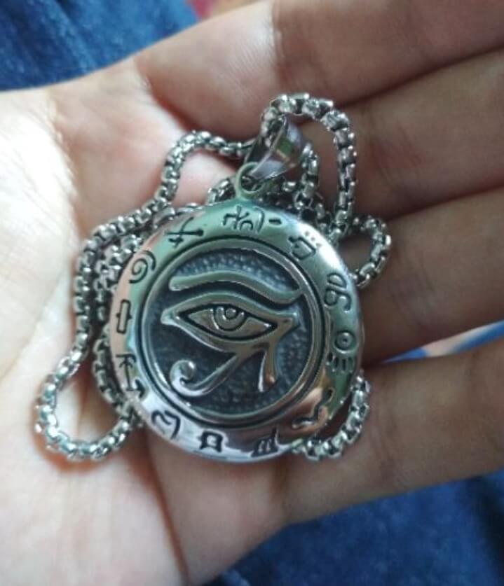 Sự thật về bùa hộ mệnh Horus Amulet có linh nghiệm không chính hãng mua ở đâu giá bao nhiêu có nên mua không có tốt không hình 21